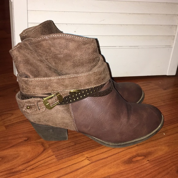 Rock & Candy Booties - Picture 1 of 2